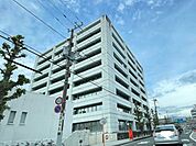 役所「沼津市役所まで1076m」