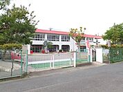 幼稚園、保育園「くるみ幼稚園まで730m」