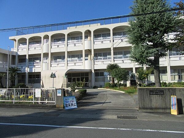画像22:小学校「富士市立富士第一小学校まで321m」