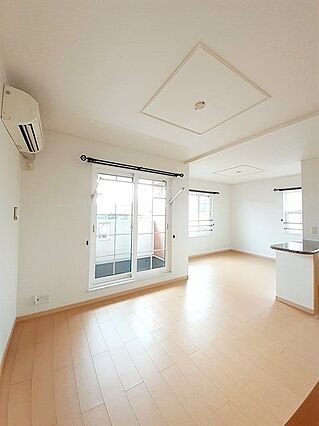 シャン・ド・フルール2_内装_0