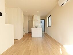 メゾン・ド・ボヌール 102 1階1LDKのリビング/ダイニング