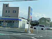 コンビニ「ローソン富士浅間上町店まで851m」