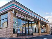 コンビニ「セブンイレブン富士市伝法上中店まで685m」