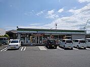 コンビニ「ファミリーマート富士丘店まで529m」