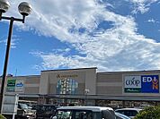 ホームセンター「エディオンクロスガーデン富士中央店まで681m」