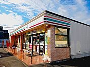 コンビニ「セブンイレブン富士市松岡店まで637m」
