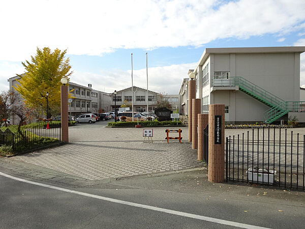 画像15:小学校「富士宮市立富士根南小学校まで2174m」