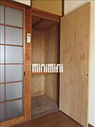 収納豊富なお部屋です