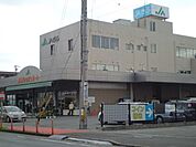 銀行「ＪＡまで470m」