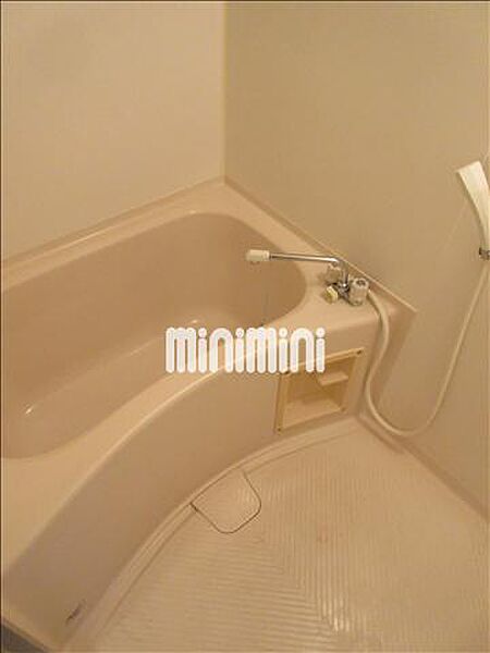 画像15:ゆったりとくつろげるお風呂です。
