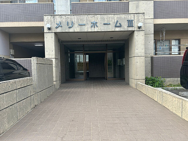 5 / 11