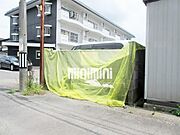敷地内ゴミ置き場です
