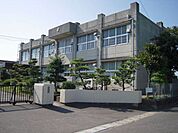 中学校「岐阜市立境川中学校まで2309m」