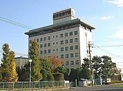 大学「岐阜聖徳学園大学羽島キャンパスまで910m」