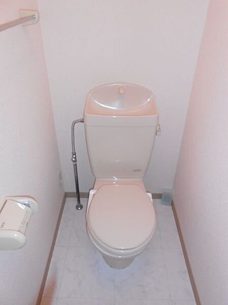 画像12:洋式のトイレです