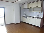 明るいダイニングです