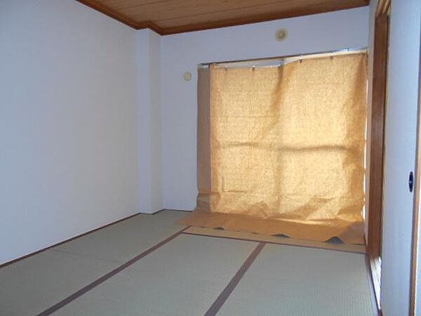 画像18:落ち着く和室です。
