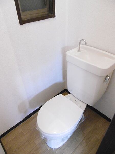画像17:清潔感のあるトイレです。