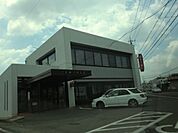 銀行「十六銀行まで580m」