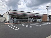 コンビニ「セブンイレブン岐阜粟野西4丁目店まで509m」