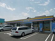 コンビニ「ミニストップまで440m」