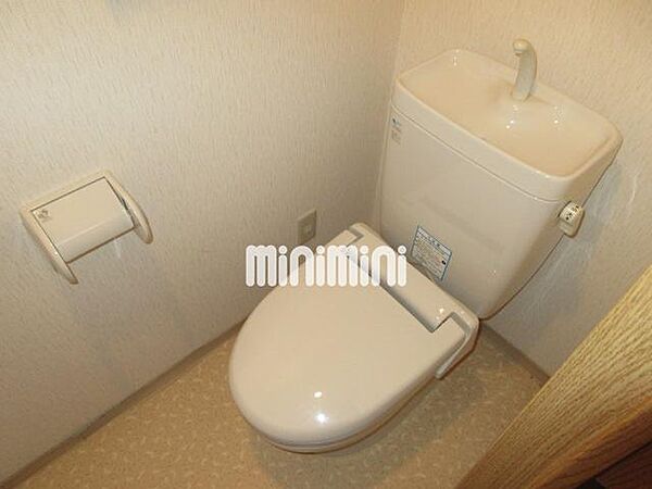画像9:清潔感のあるトイレです。