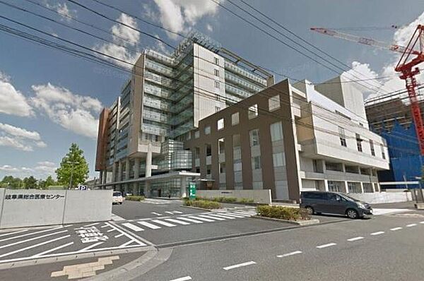 画像22:病院「岐阜県総合医療センターまで680m」