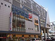 ショッピング施設「ロフトまで180m」