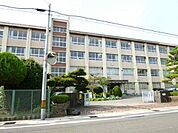 中学校「岐阜市立本荘中学校まで2336m」