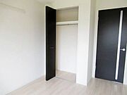 生活に欠かせない収納完備。