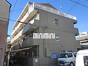 外壁もタイル張りです。