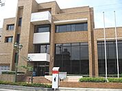 図書館「大垣市立図書館まで820m」
