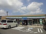 コンビニ「ファミリーマート　大垣ソフトピア南店まで660m」