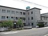 周辺：小学校「大垣市立安井小学校まで748m」