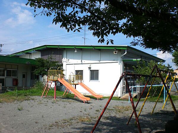 画像28:幼稚園、保育園「町立中保育園まで790m」