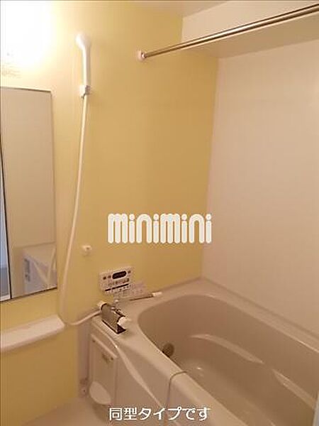 画像6:同型タイプのお風呂の写真です。