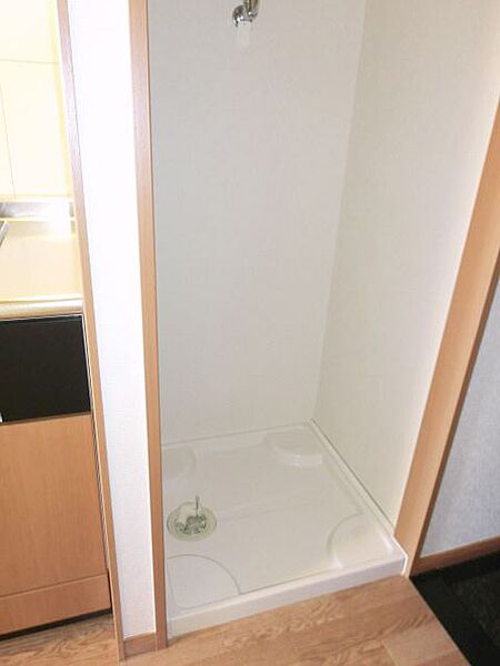 画像7:室内に洗濯機置場があるので快適。
