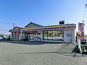 コンビニ「ミニストップまで620m」
