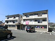重量感と気品ある外観。