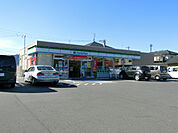 コンビニ「ファミリーマート神戸町横井店まで596m」