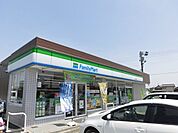 コンビニ「ファミリーマート大垣北方町店まで684m」
