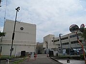 小学校「各務原市立那加第三小学校まで1197m」