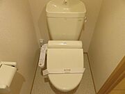 温水洗浄便座が付いてます