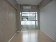 エアコン付き洋間