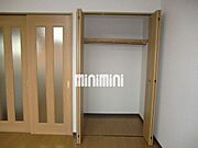 収納のある洋間