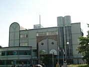 図書館「各務原市立中央図書館まで700m」