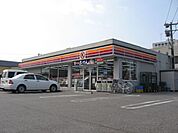 コンビニ「サークルＫまで1100m」