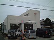 郵便局「柿沢郵便局まで820m」
