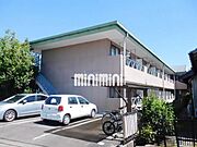 日当たりの良い、落ち着いた色目の外観。