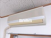 エアコンが一基備え付きです。